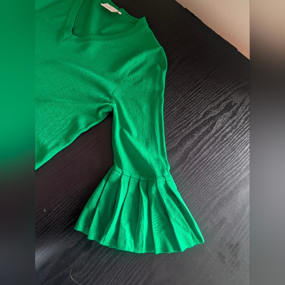 KAFFE Green V-Neck Knit Pullover Ruffle Bell Sleeve Sweater Sella Viscose Blend - Picture 2 of 7